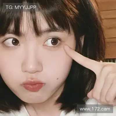 劳麟非
